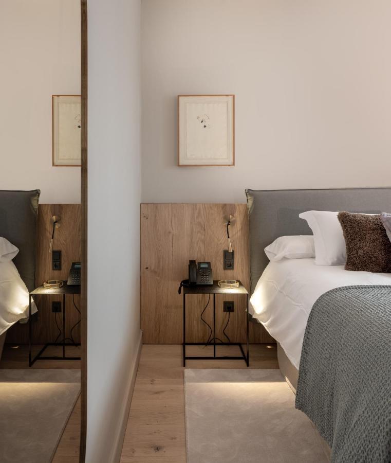 Can Veri Suites Soller Luaran gambar