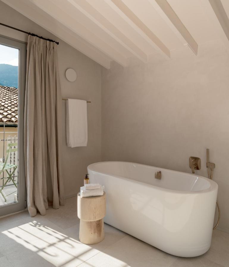 Can Veri Suites Soller Luaran gambar