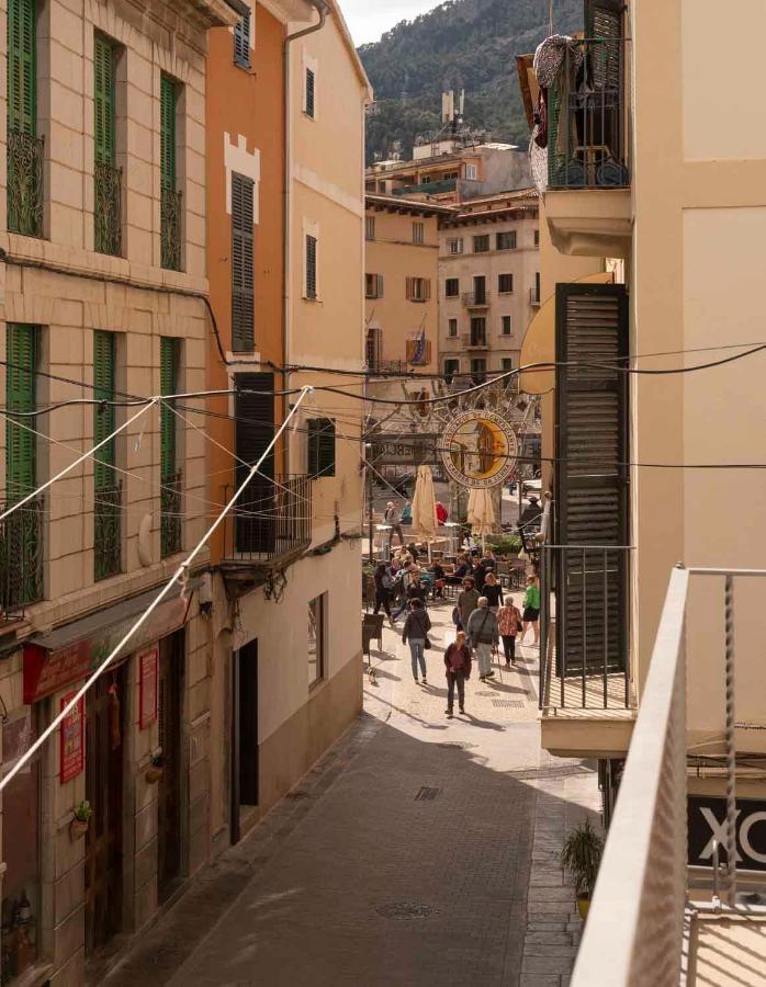 Can Veri Suites Soller Luaran gambar