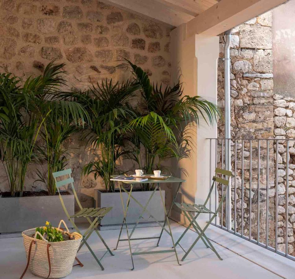 Can Veri Suites Soller Luaran gambar