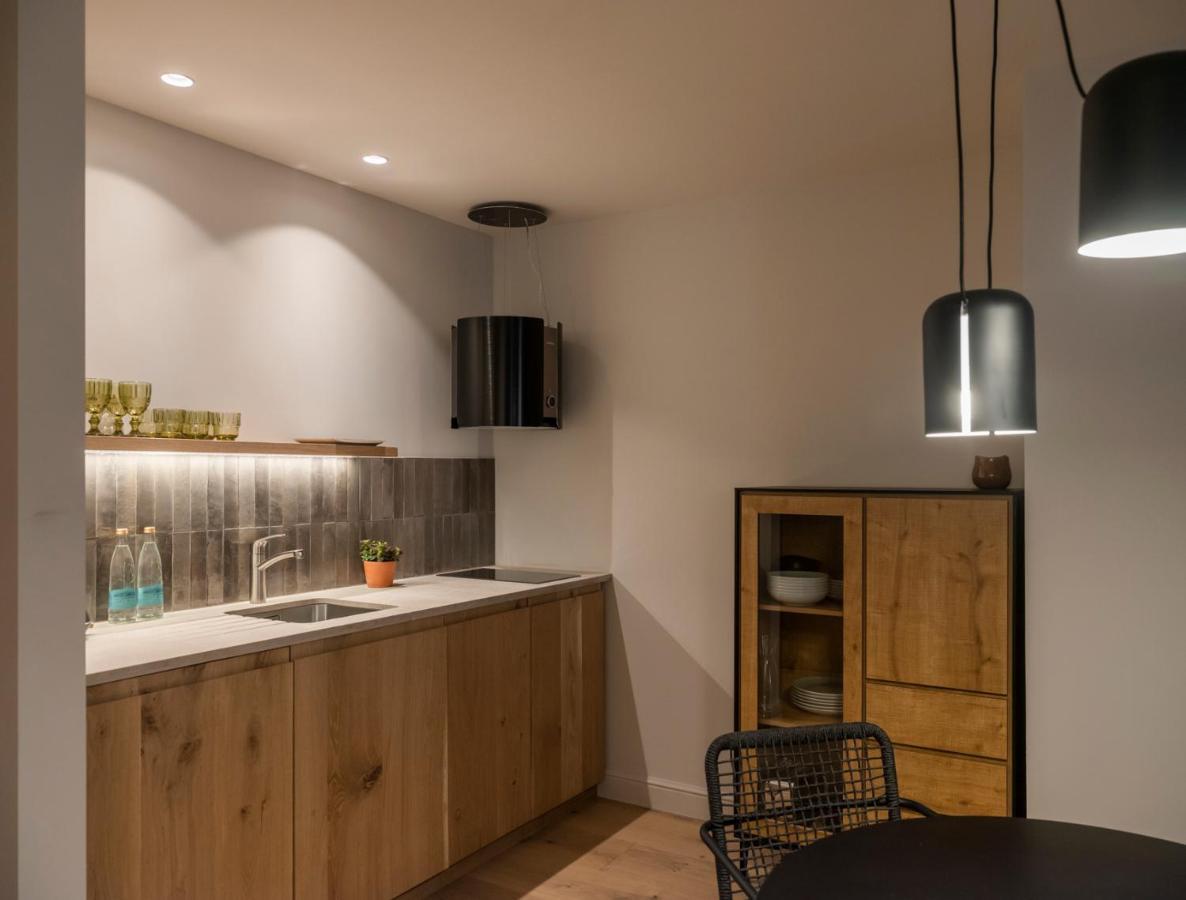 Can Veri Suites Soller Luaran gambar