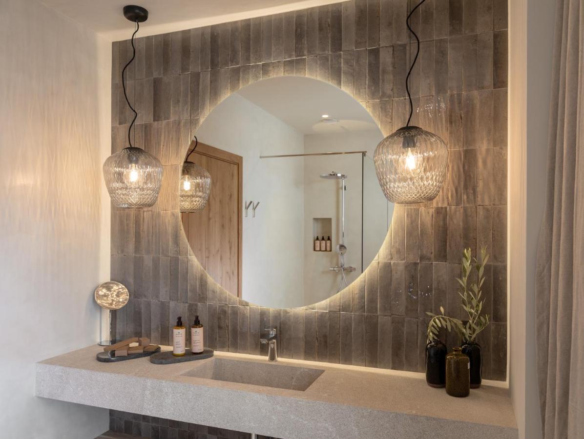 Can Veri Suites Soller Luaran gambar