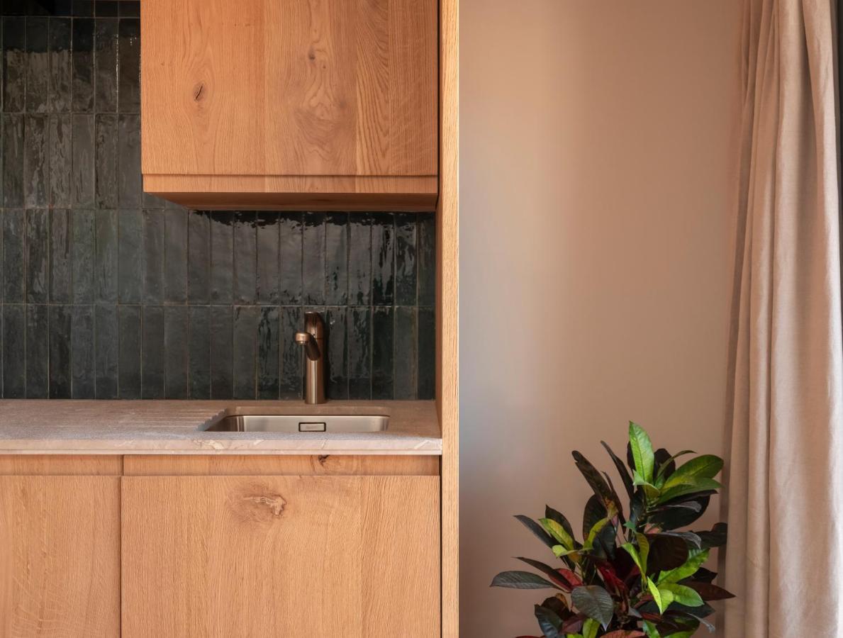 Can Veri Suites Soller Luaran gambar